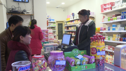 柏溪鎮首家慈善超市開業，日用百貨銷售惠民生