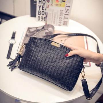 聚潮品牌2015新款編織女包 韓式風尚與實用主義的完美邂逅